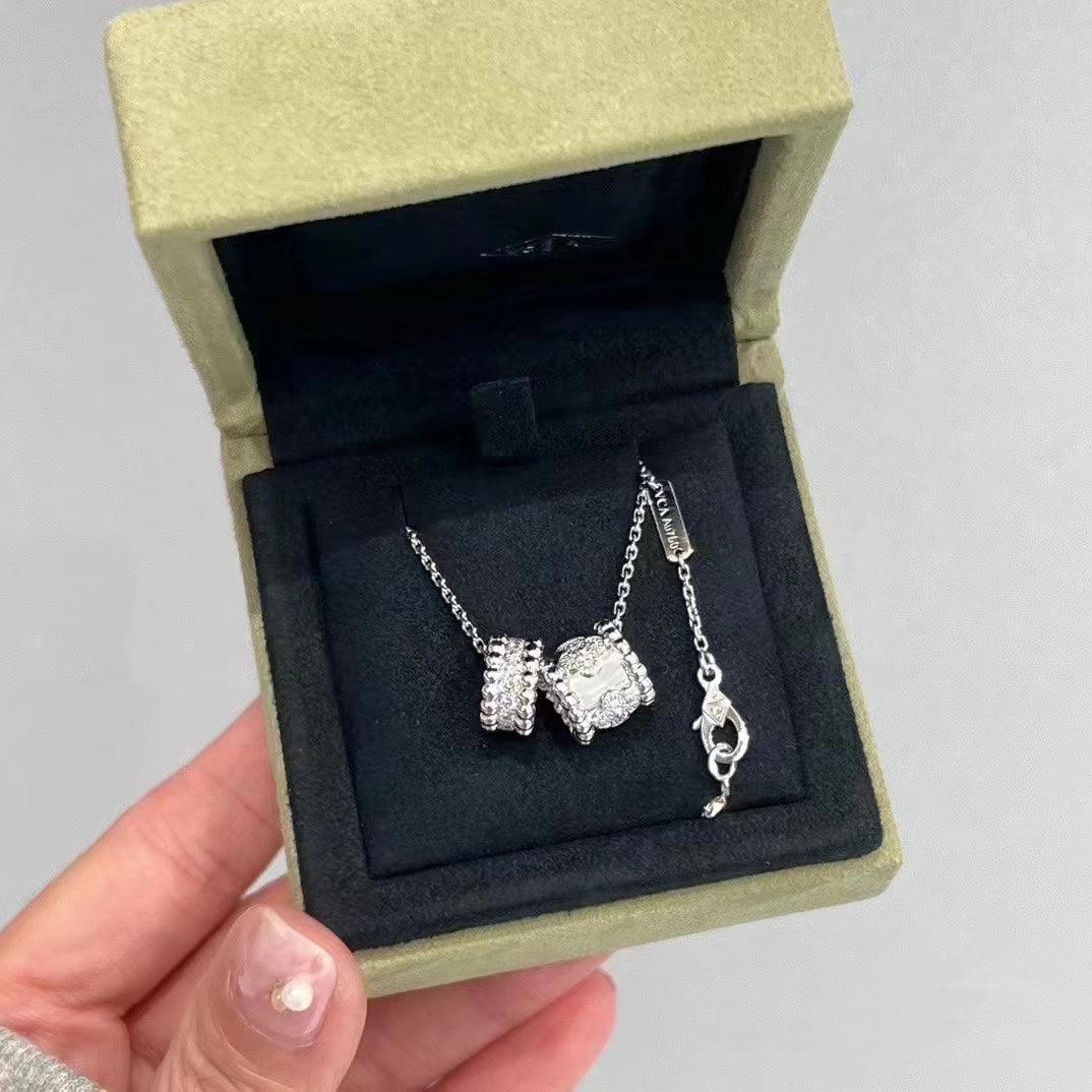 [Panda Jewelry]PERLEE DOUBLE PENDANT SILVER DIAMOND NECKLACE
