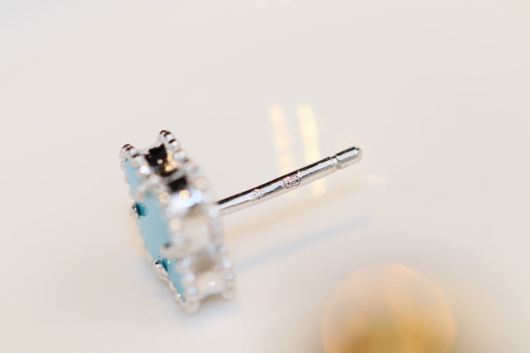 [Panda Jewelry]CLOVER MINI TURQUOISE SILVER STUD EARRINGS