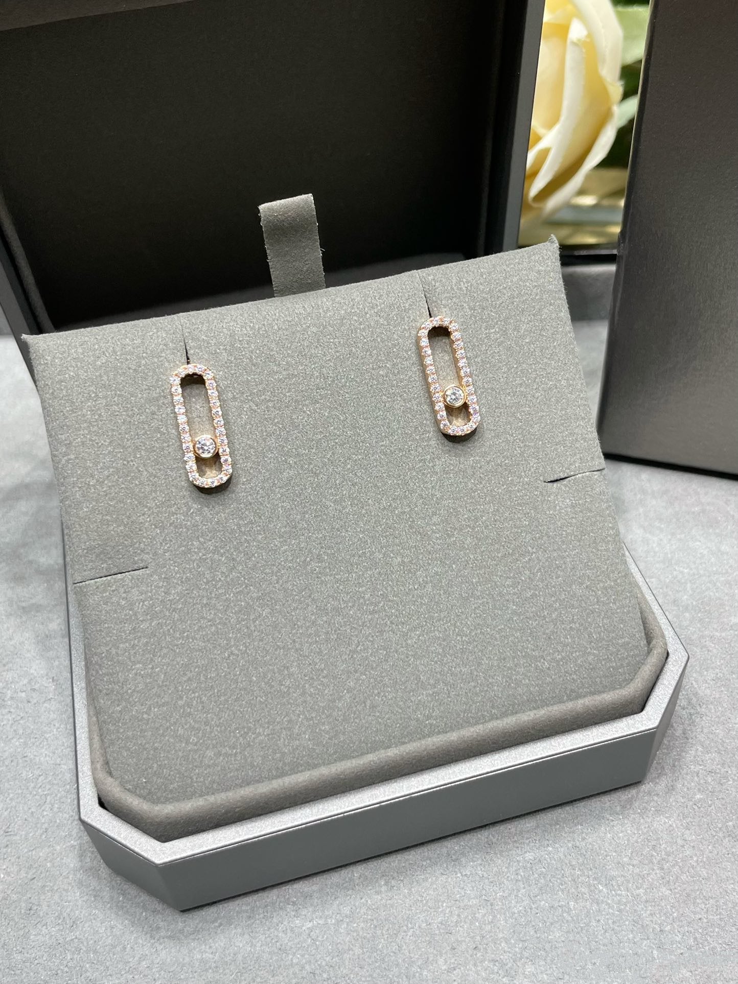 [Panda Jewelry]MOVE UNO STUD DIAMOND PAVED EARRINGS