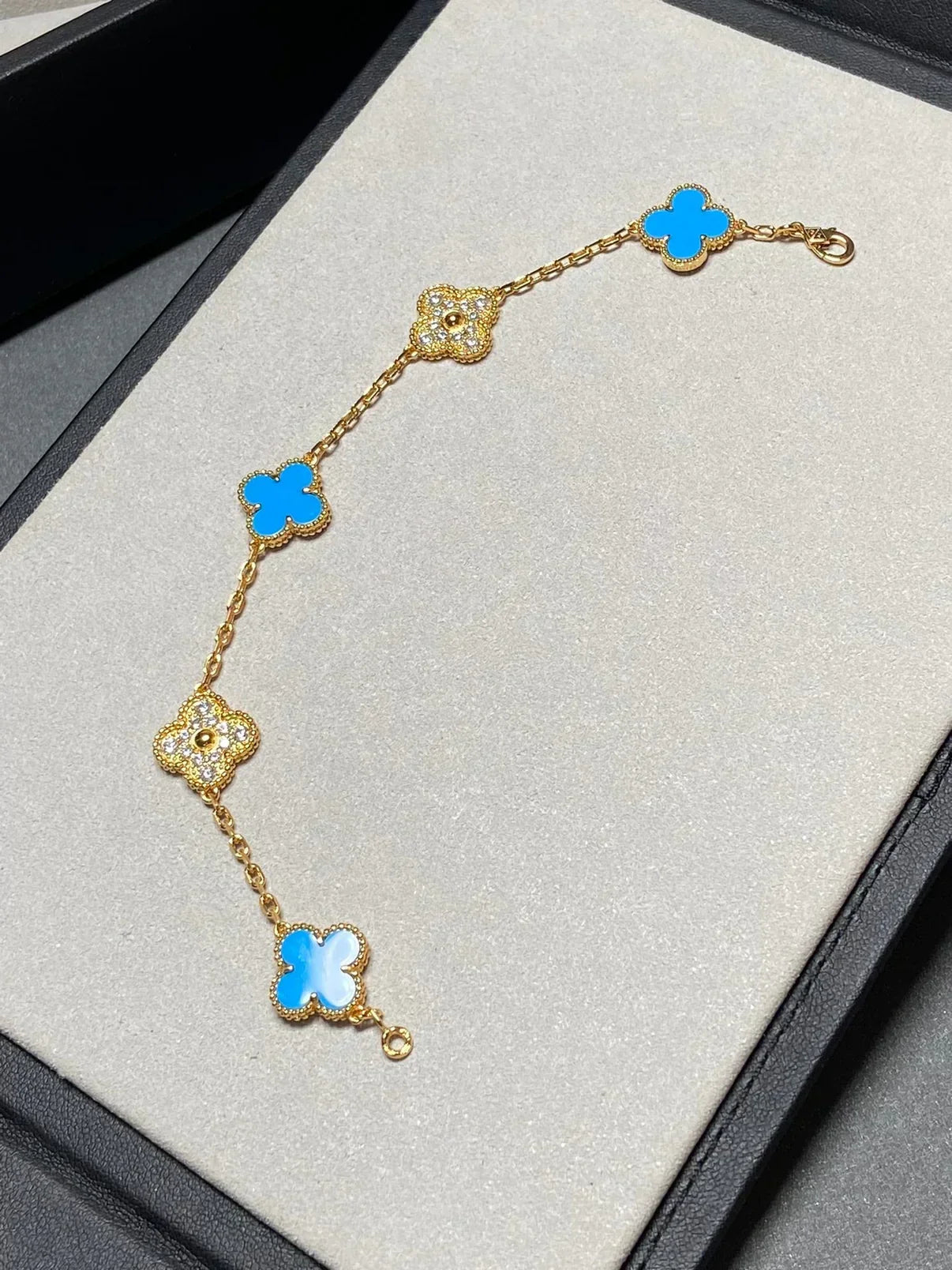 [Panda Jewelry] CLOVER 5 MOTIF BLUE AGATE BRACELET COLLECTION