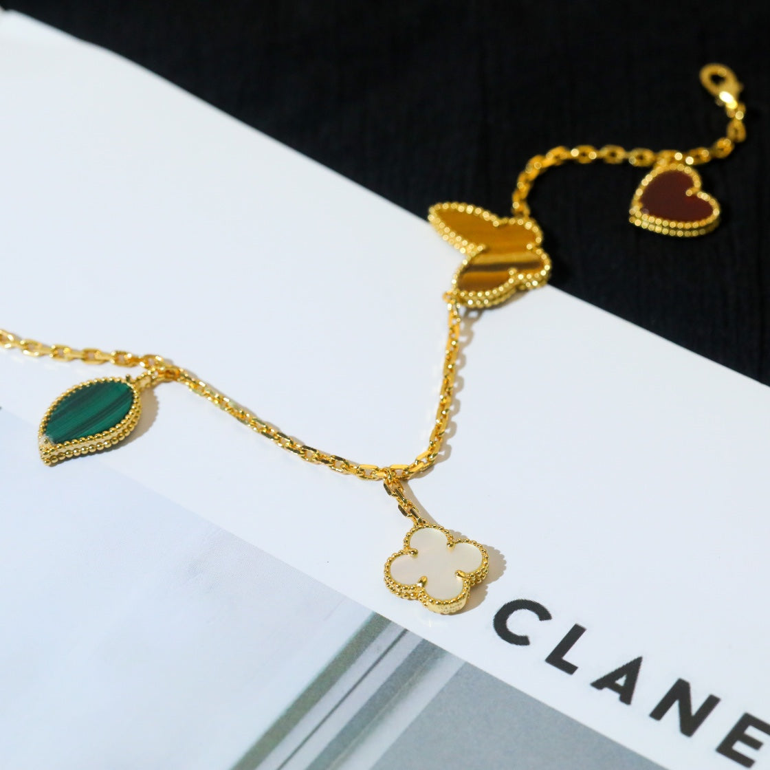 [Panda Jewelry]LUCKY SPRING 5 MOTIF GOLD BRACELET