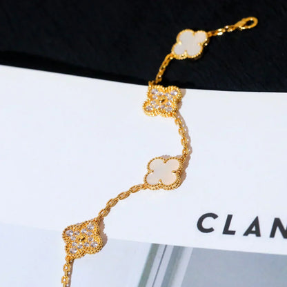 [Panda Jewelry]CLOVER WHITE PEARL MOP 5 MOTIF BRACELET COLLECTION