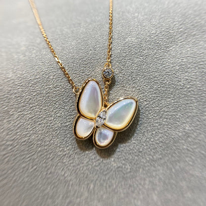 [Panda Jewelry]BUTTERFLY MOP DIAMOND NECKLACE