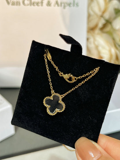 [Panda Jewelry]CLOVER ROCK CRYSTAL ROSE GOLD NECKLACE