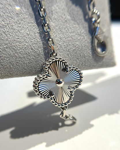 [Panda Jewelry] CLOVER 5 MOTIF LASER BRACELET COLLECTION