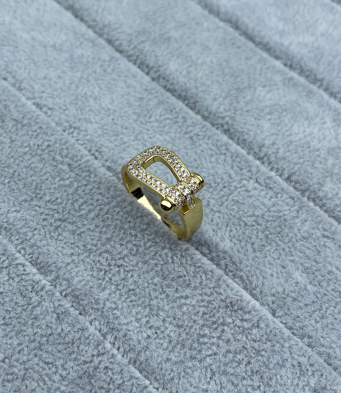 [Panda Jewelry]Wide Hoof-Shaped Diamond-Studded Ring