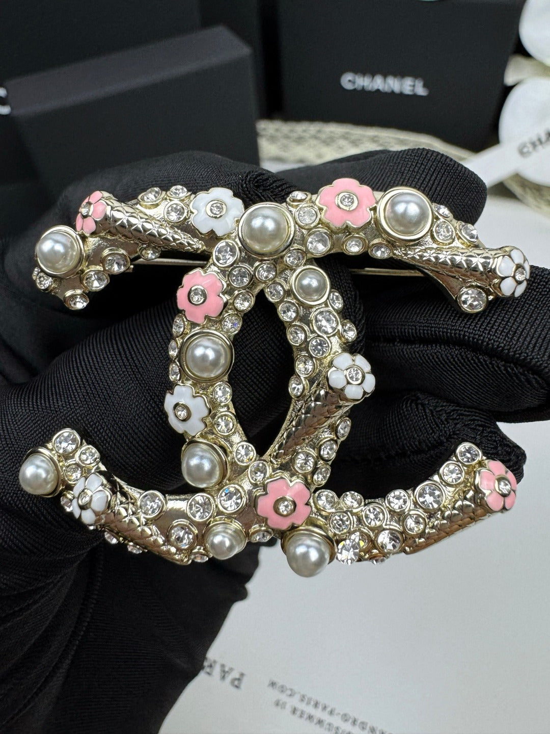 [Panda Jewelry]26C Pink-White Enamel Ice Cream Cone Double C Brooch