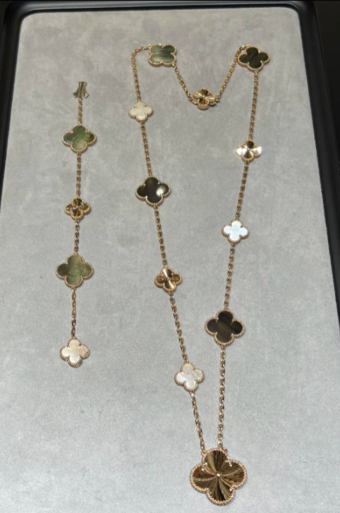 [Panda Jewelry]DETACHABLE CLOVER 15(11+4) FLOWER SILVER NECKLACE SET