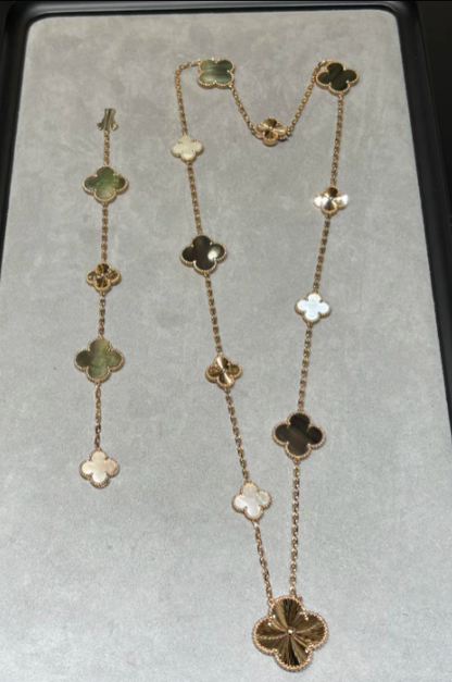 [Panda Jewelry]DETACHABLE CLOVER 15(11+4) FLOWER SILVER NECKLACE SET