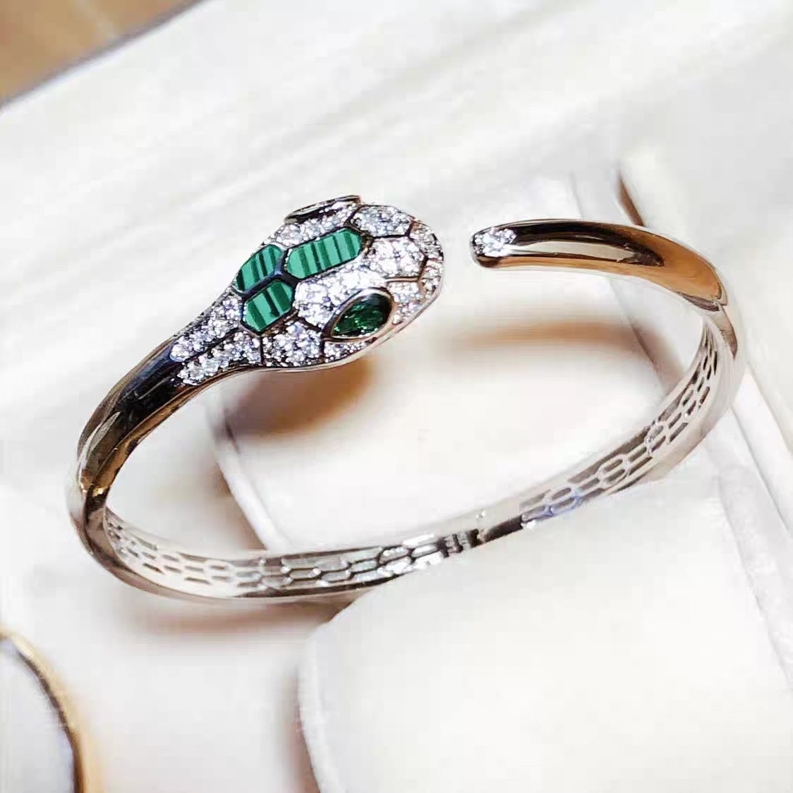 [Panda Jewelry]Bvlgari Snake-head agate diamond bracelet