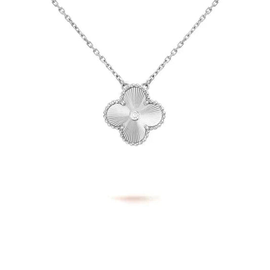 [Panda Jewelry]CLOVER  15MM DIAMOND LASER NECKLACE SILVER