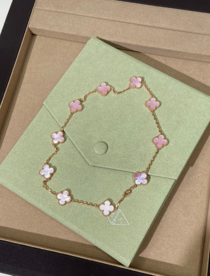 [Panda Jewelry Jewellery] Pink Necklace with Ten Clover Designs