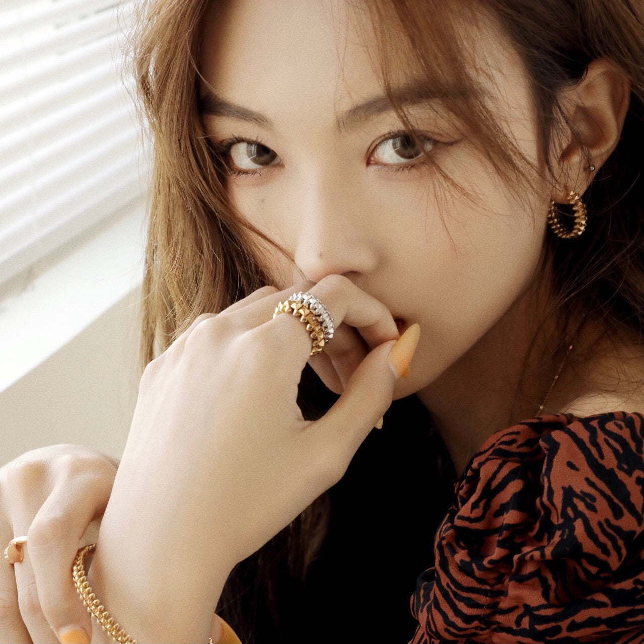 [Panda Jewelry]CLASH SMALL HOOP EARRINGS