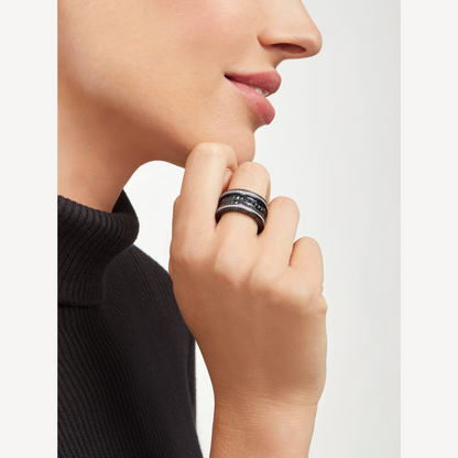 [Panda Jewelry]ZERO 1 ROCK FOUR-BAND BLACK CERAMIC WITH STUDDED SPIRAL AND PAVED DIAMONDS RING