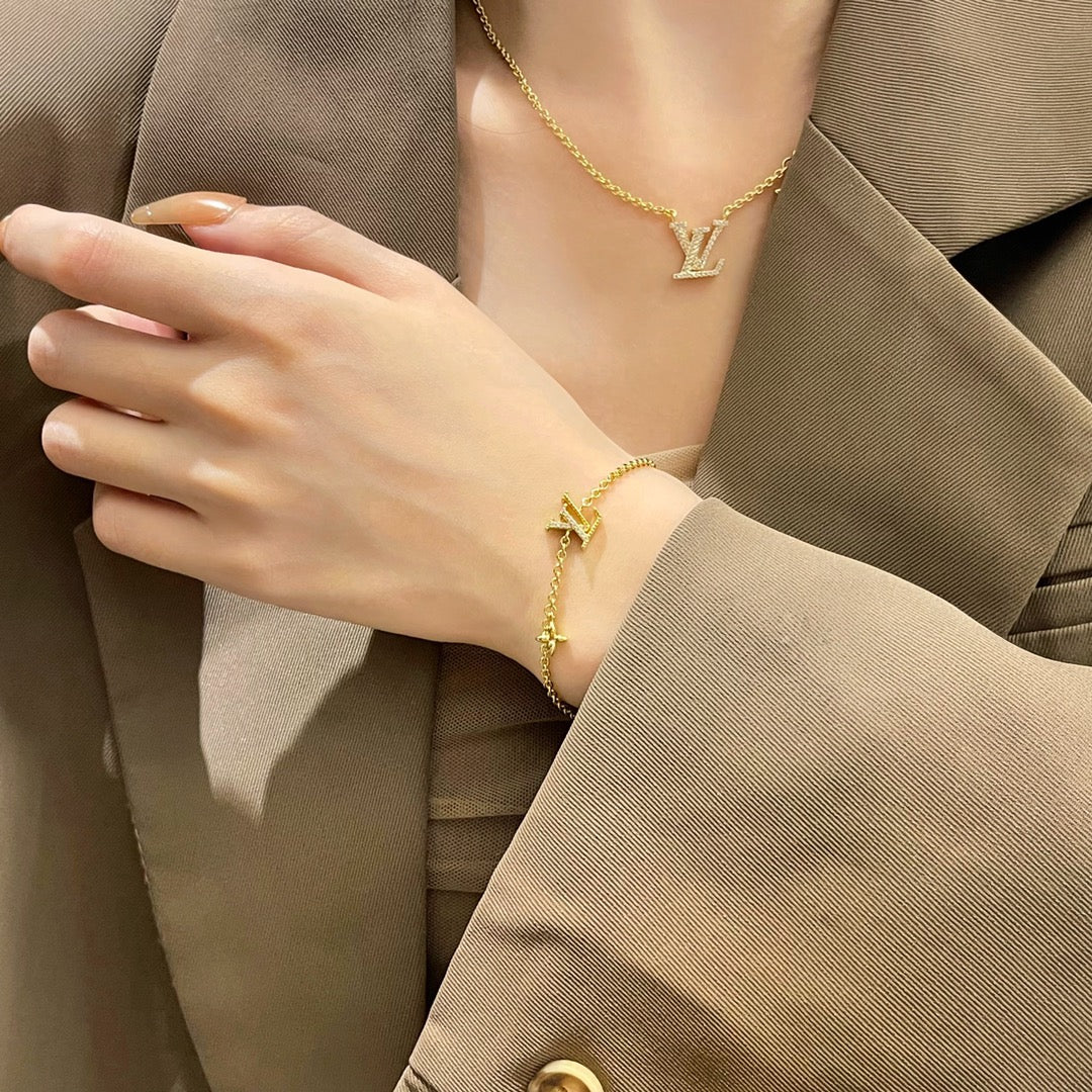[Panda Jewelry]LOGO STAR MOTIF GOLD BRACELET