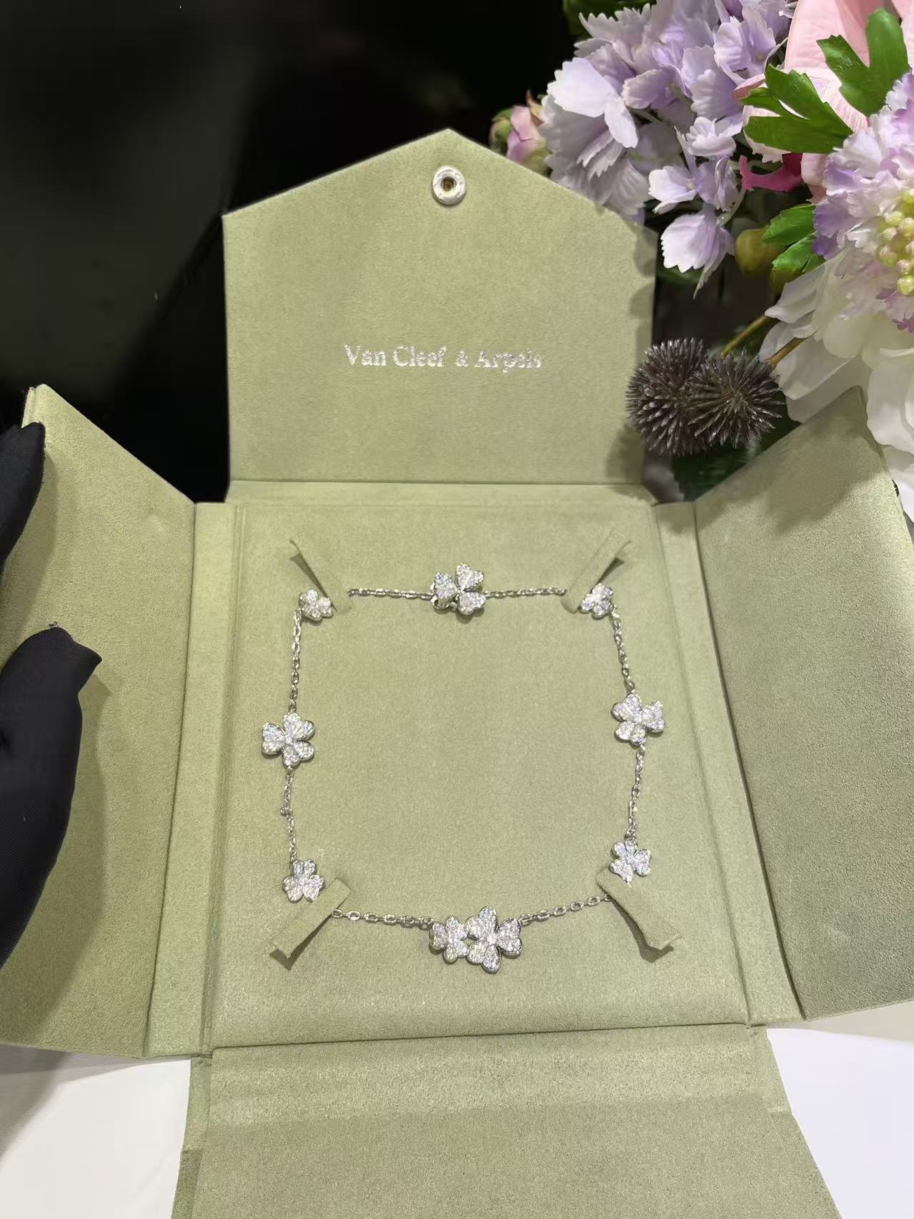 [Panda Jewelry]CLOVER 10 MOTIFS  FULL DIAMOND NECKLACE