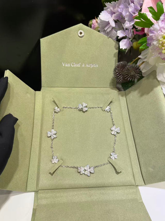 [Panda Jewelry]CLOVER 10 MOTIFS  FULL DIAMOND NECKLACE
