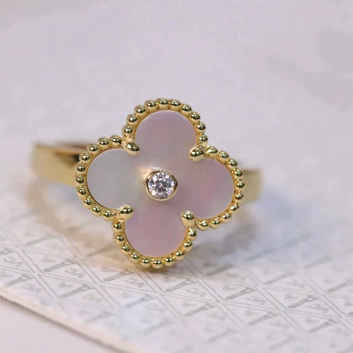 [Panda Jewelry]CLOVER PINK MOP RING GOLD DIAMOND
