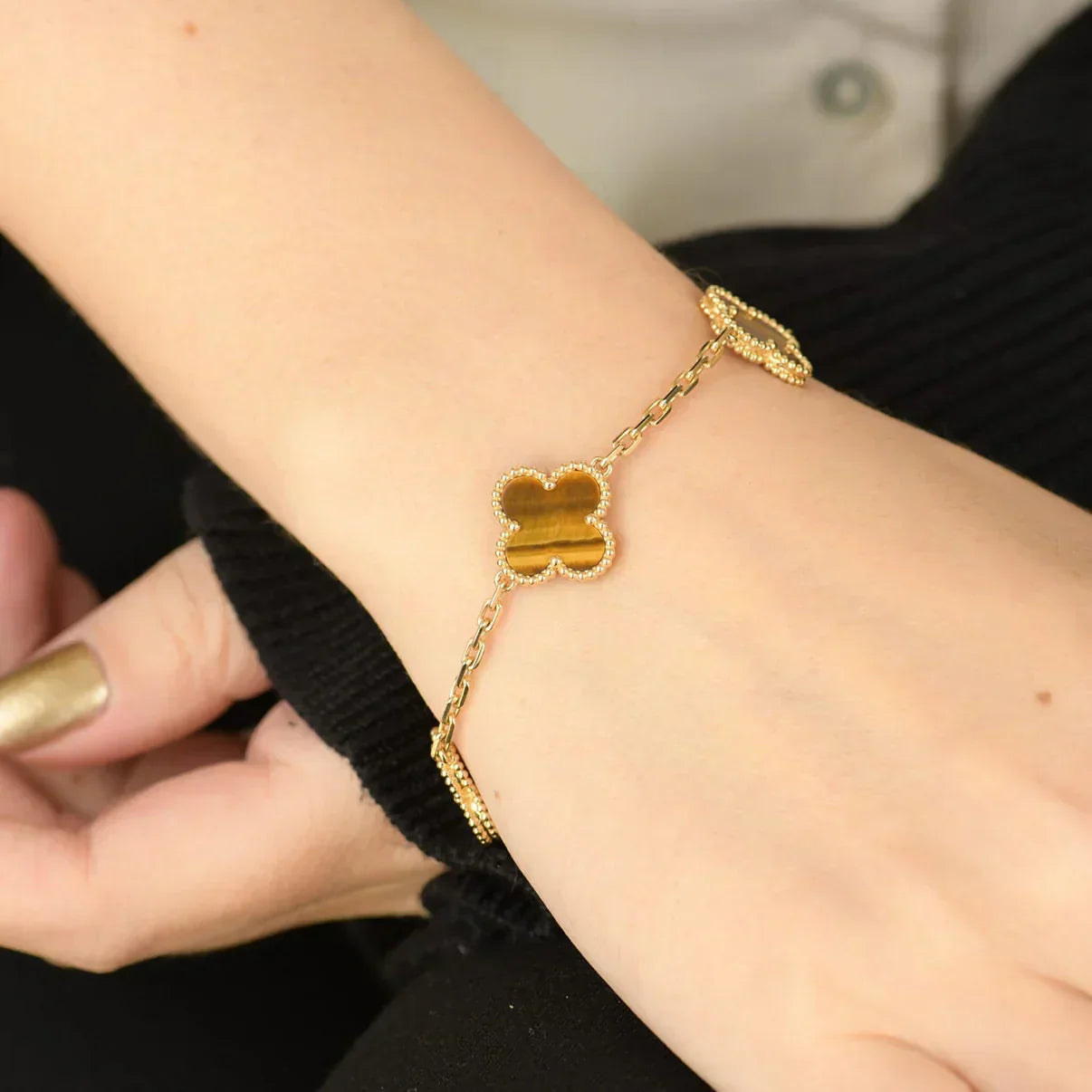 [Panda Jewelry] CLOVER 5 MOTIFS TIGER EYE BRACELET COLLECTION