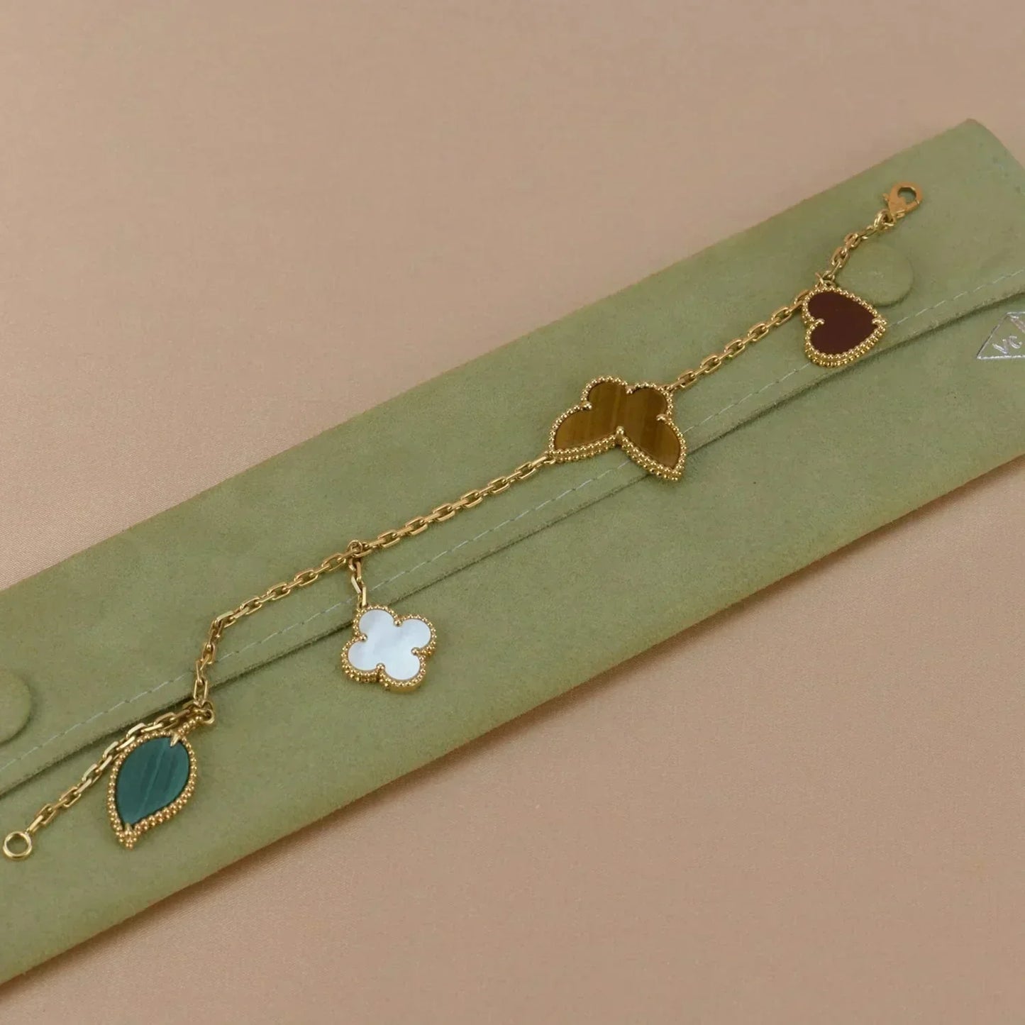 [Panda Jewelry]LUCKY SPRING 5 MOTIF GOLD BRACELET