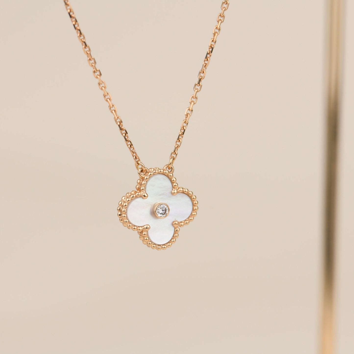 [Panda Jewelry]CLOVER 15MM DIAMOND WHITE FRITILLARIA NECKLACE