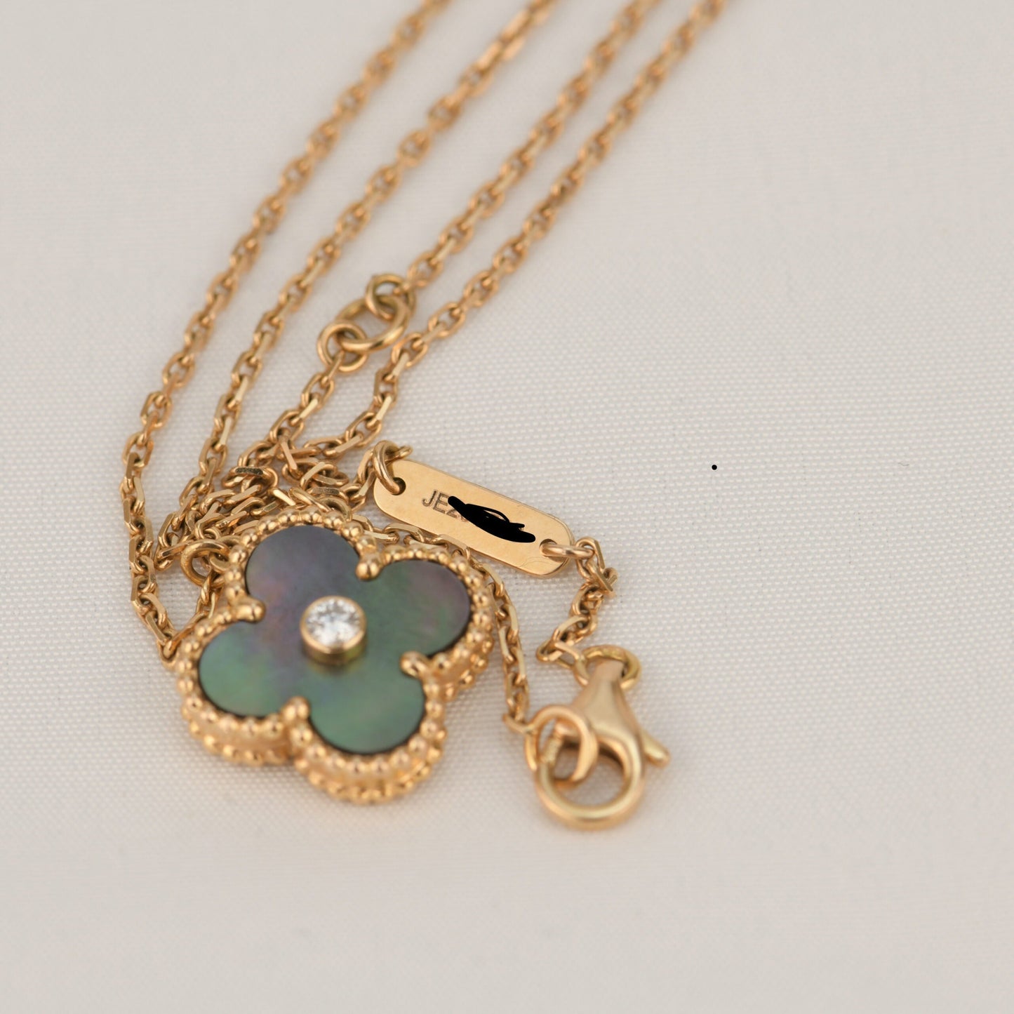 [Panda Jewelry]CLOVER 15MM DIAMOND AND MOTHER-OF-GREY NECKLACE