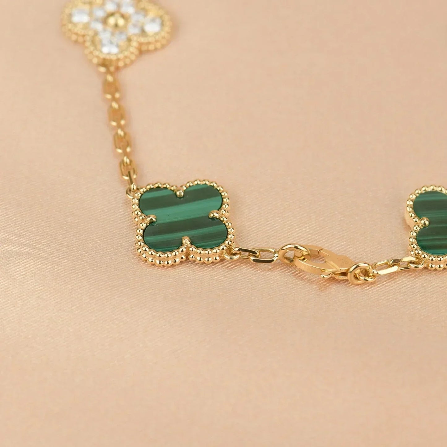 [Panda Jewelry] CLOVER 5 MOTIF MALACHITE BRACELET COLLECTION