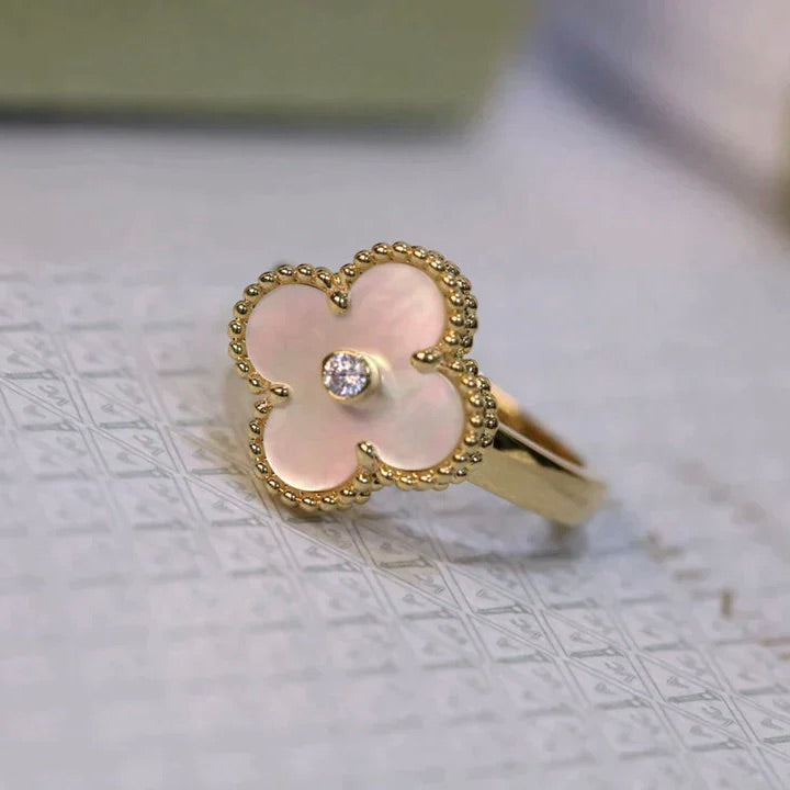 [Panda Jewelry]CLOVER PINK MOP RING GOLD DIAMOND