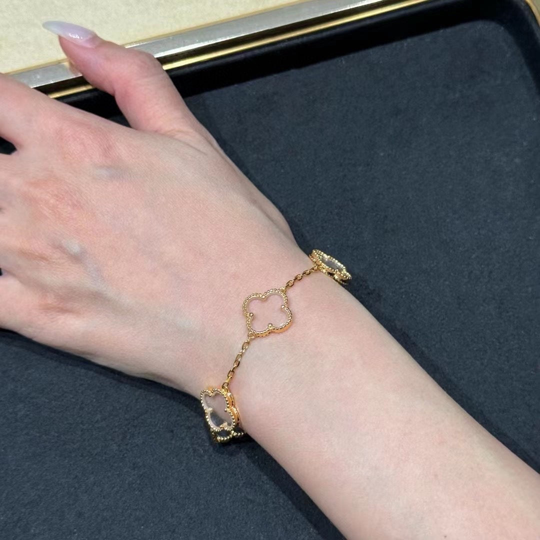 [Panda Jewelry]CLOVER 5 MOTIF ROCK CRYSTAL BRACELET