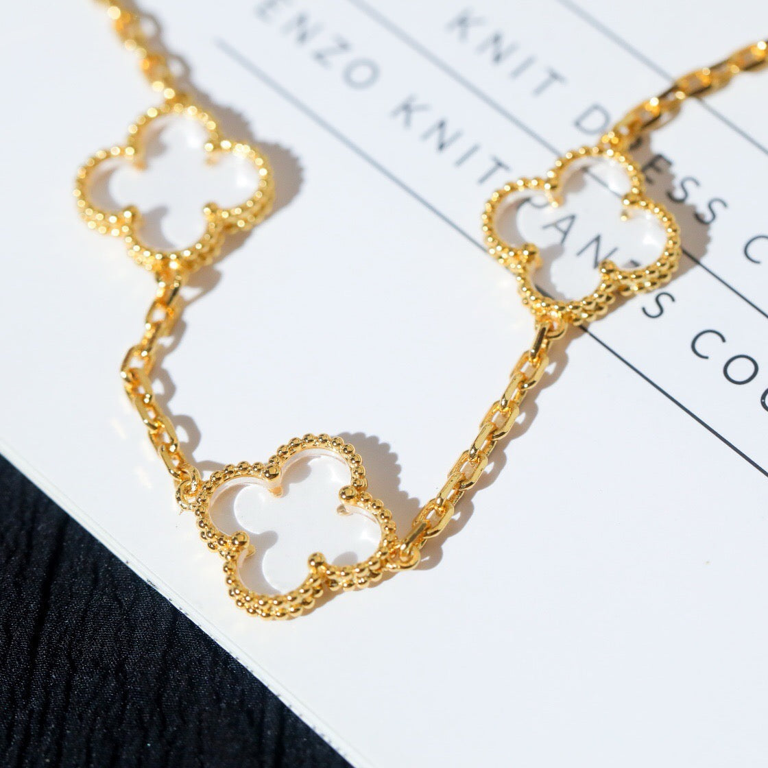 [Panda Jewelry]CLOVER 5 MOTIF ROCK CRYSTAL BRACELET