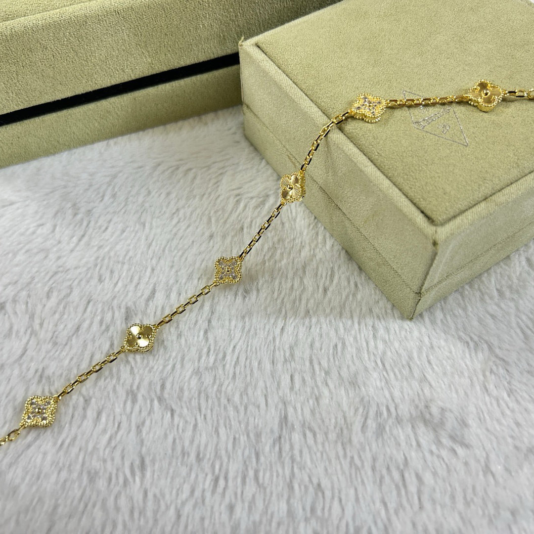 [Panda Jewelry]CLOVER 6 MOTIF DIAMOND LASER BRACELET