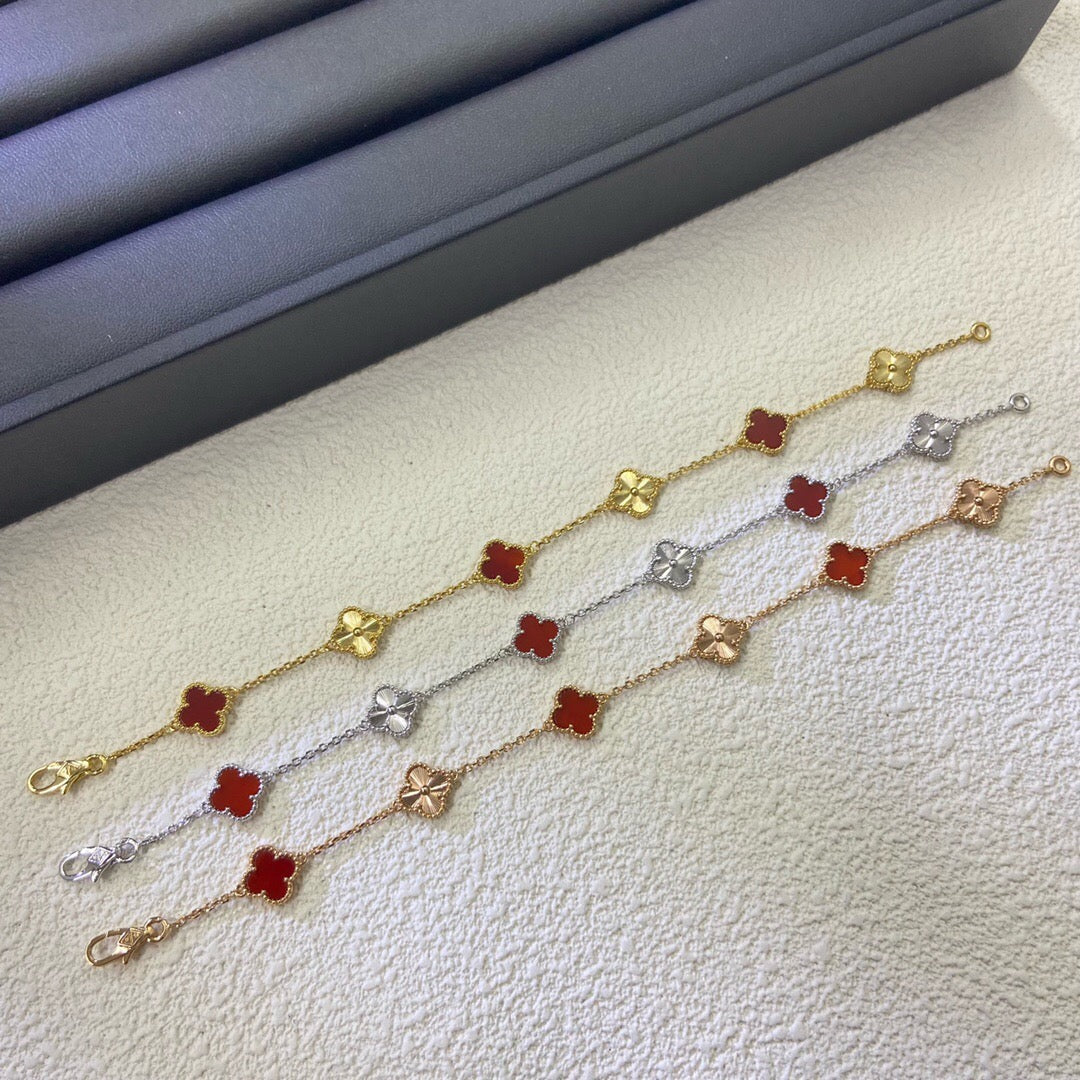 [Panda Jewelry]CLOVER 6 MOTIF RED AGATE LASER BRACELET