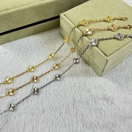 [Panda Jewelry]CLOVER 6 MOTIF DIAMOND BRACELET