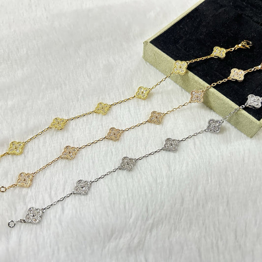 [Panda Jewelry]CLOVER 6 MOTIF DIAMOND BRACELET