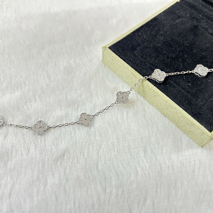 [Panda Jewelry]CLOVER 6 MOTIF DIAMOND BRACELET