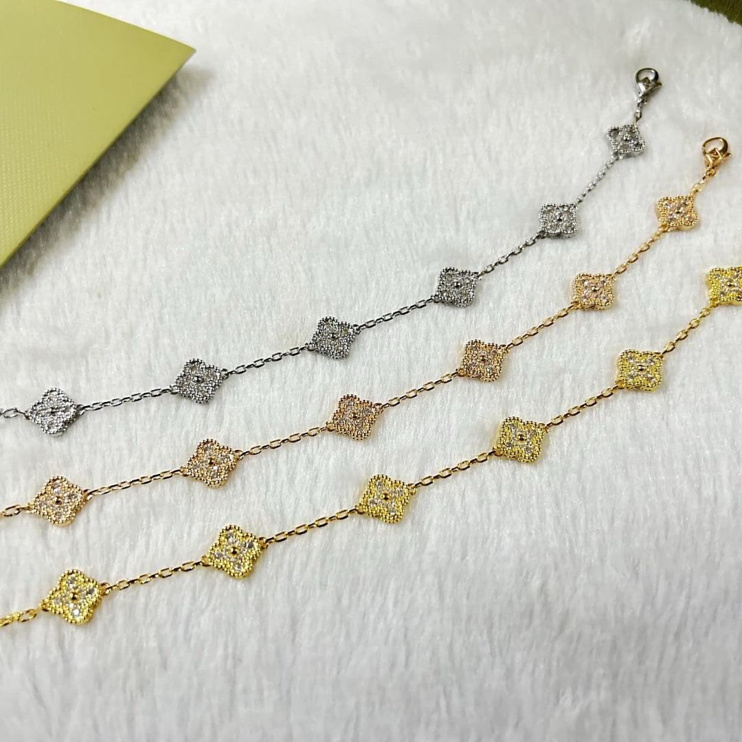 [Panda Jewelry]CLOVER 6 MOTIF DIAMOND BRACELET