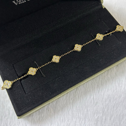 [Panda Jewelry]CLOVER 6 MOTIF DIAMOND BRACELET