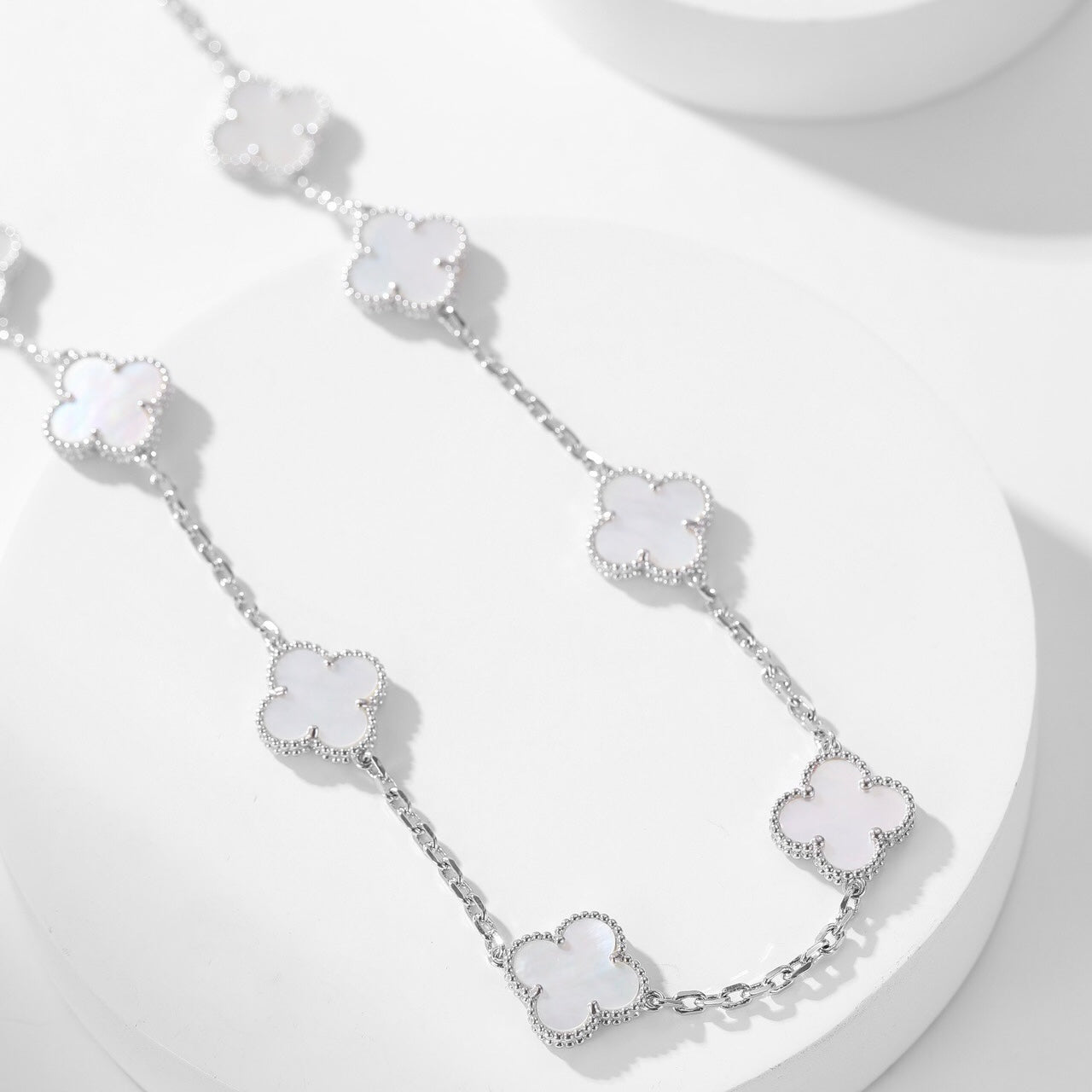 [Panda Jewelry]CLOVER 10 MOTIFS WHITE MOTHER OF PEARL NECKLACE