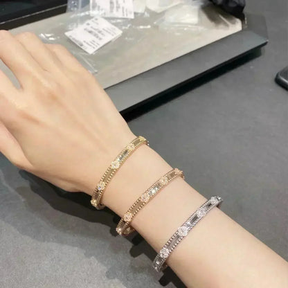 [Panda Jewelry]CLOVER BRACELET 4MM DIAMONDS