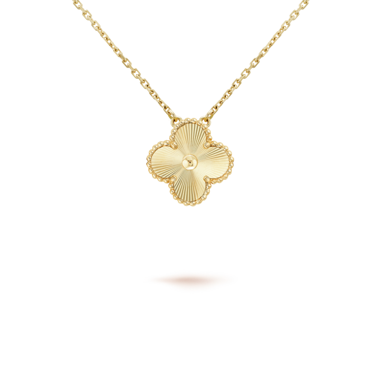 [Panda Jewelry]CLOVER 15MM LASER NECKLACE AND BOX