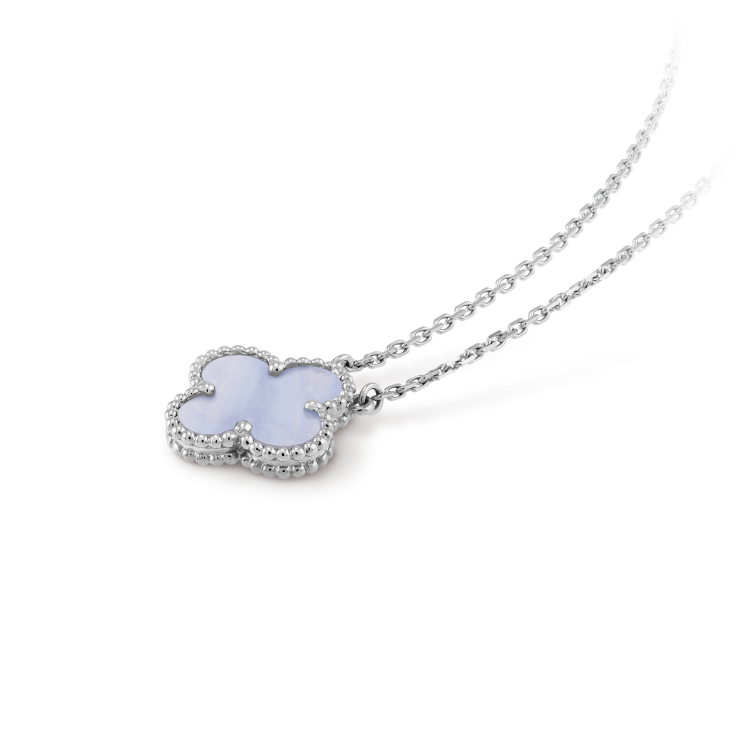 [Panda Jewelry]CLOVER 15MM BLUE CHALCEDONY NECKLACE SILVER