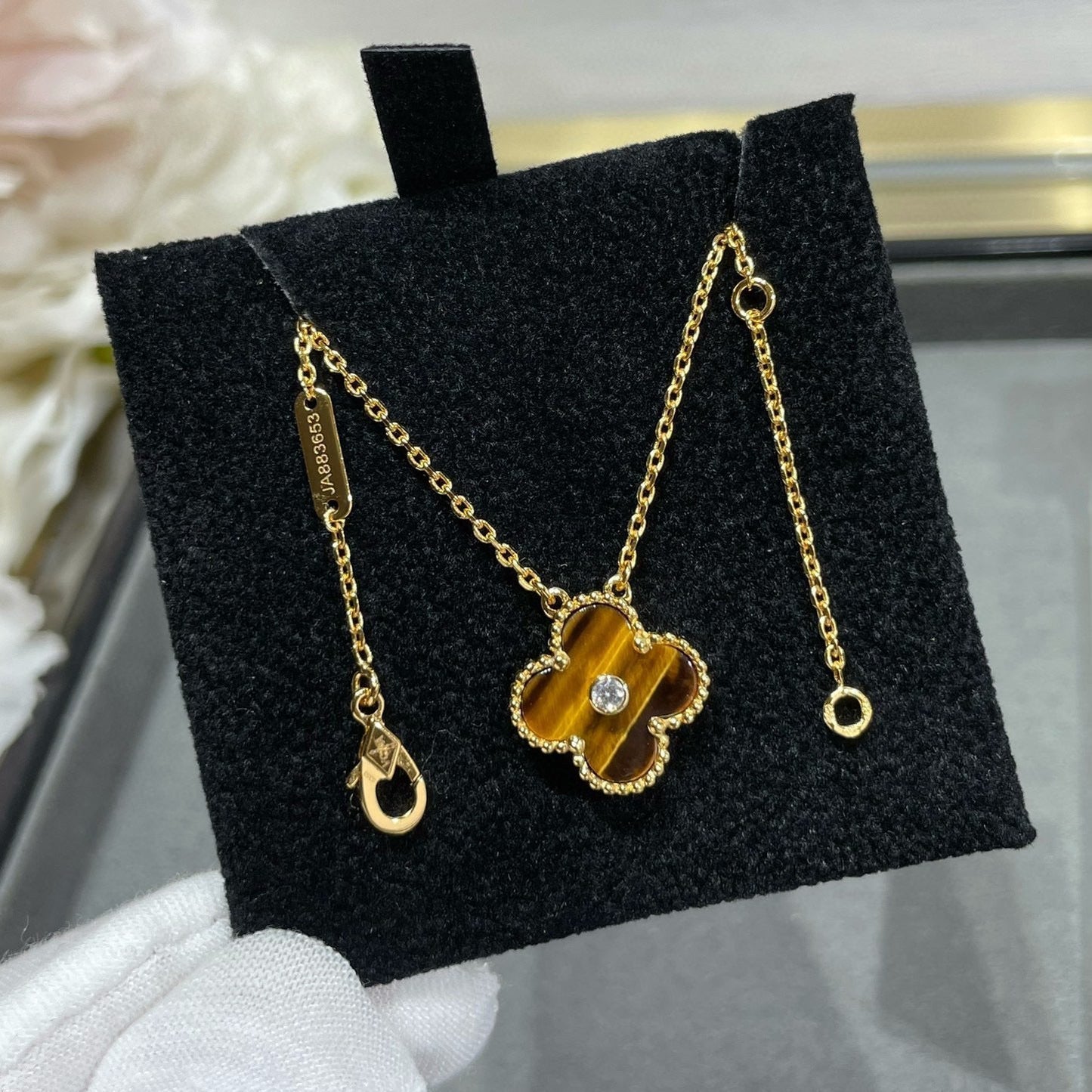 [Panda Jewelry]CLOVER 15MM DIAMOND AND YELLOW TIGER'S EYE AGATE necklace