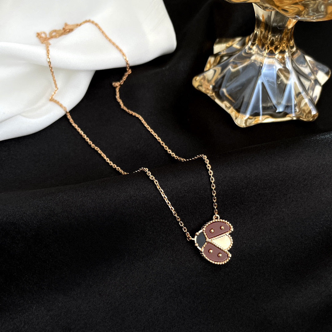 [Panda Jewelry]LUCKY  CARNELIANS LADYBUG NECKLACE