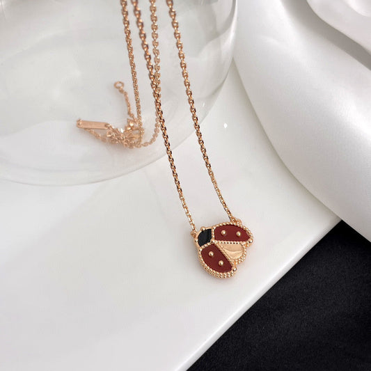 [Panda Jewelry]LUCKY  CARNELIANS LADYBUG NECKLACE