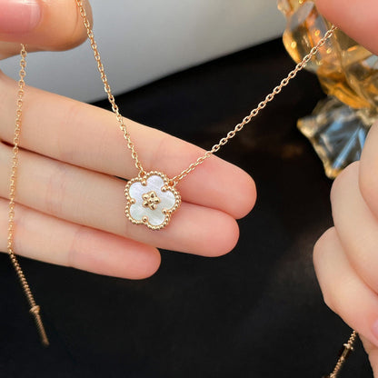 [Panda Jewelry]LUCKY  WHITE MOP  PLUM BLOSSOM NECKLACE