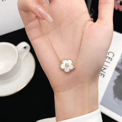 [Panda Jewelry]LUCKY  WHITE MOP  PLUM BLOSSOM NECKLACE