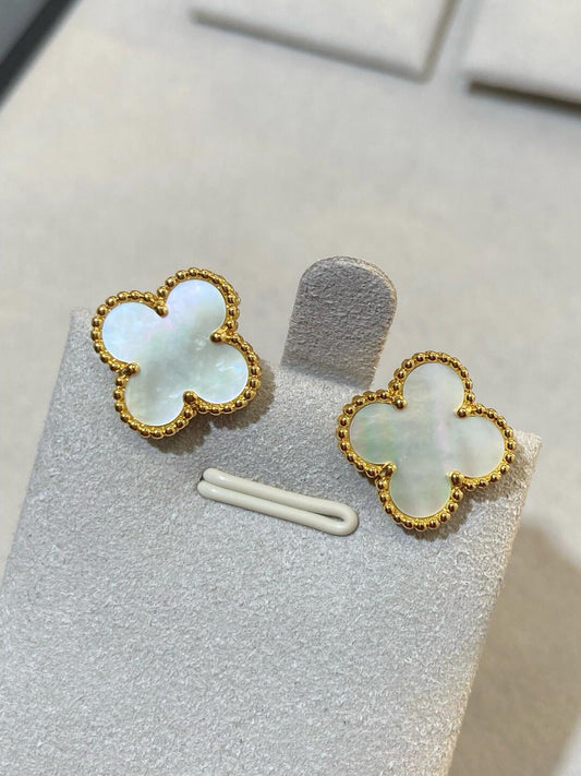 [Panda Jewelry] CLOVER LARGE (20mm) 1 MOTIFS WHITE MOP STUD EARRINGS