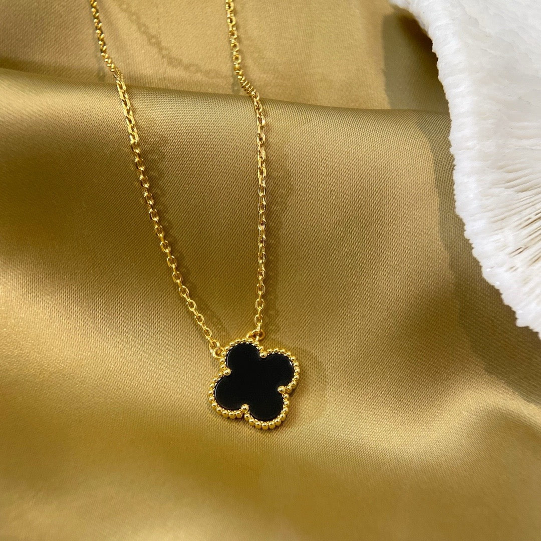 [Panda Jewelry]CLOVER 15MM BLACK ONYX SINGLE FLOWER NECKLACE