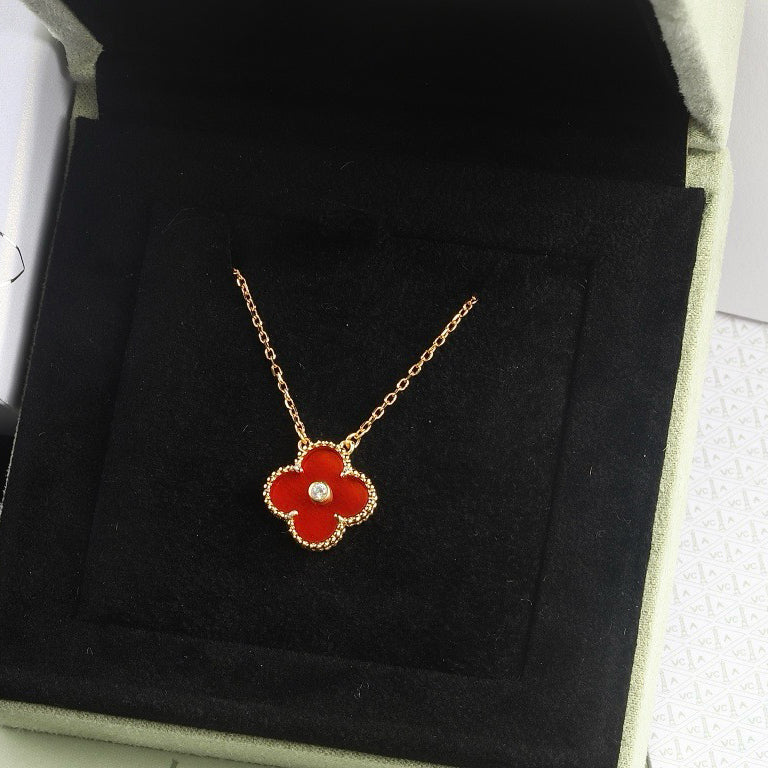 [Panda Jewelry]CLOVER 15MM DIAMOND CARNELIAN NECKLACE