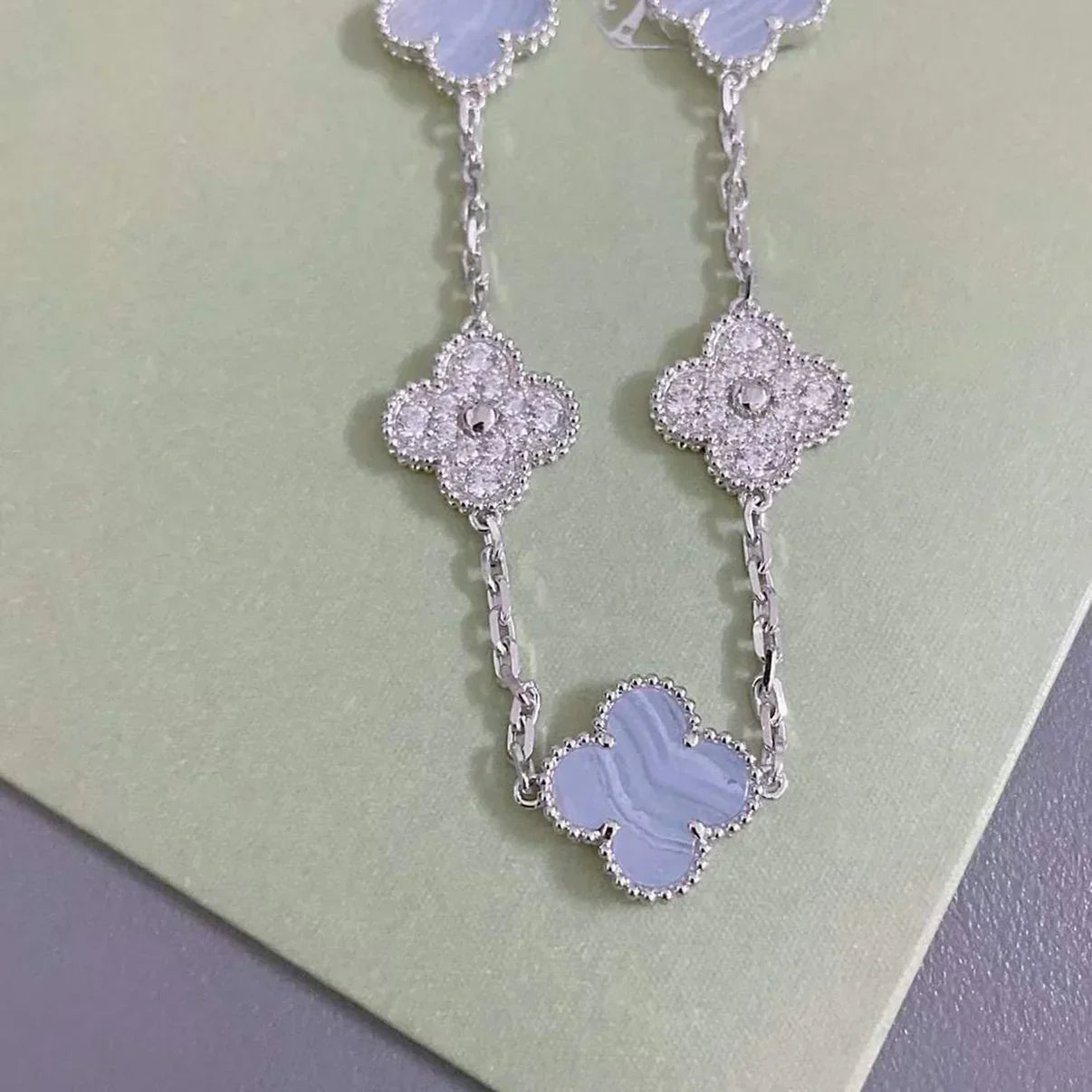 [Panda Jewelry] CLOVER 5 MOTIF PURPLE CHALCEDONY BRACELET COLLECTION